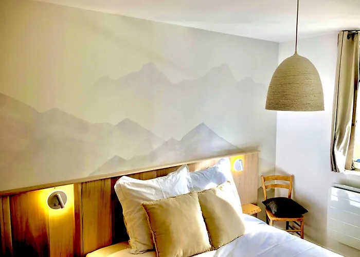 Confort Coeur De Grand Balcon Le Neouvielle バニエール・ド・ビゴール